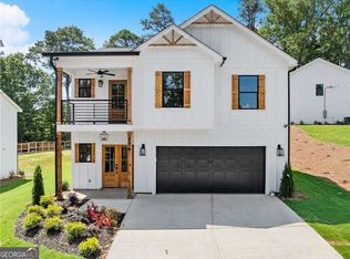 176 Llewellyn St, Clarkesville, GA 30523