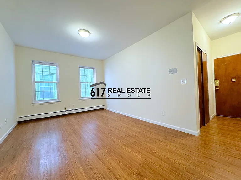 46-3 S Huntington Ave — Photo 10
