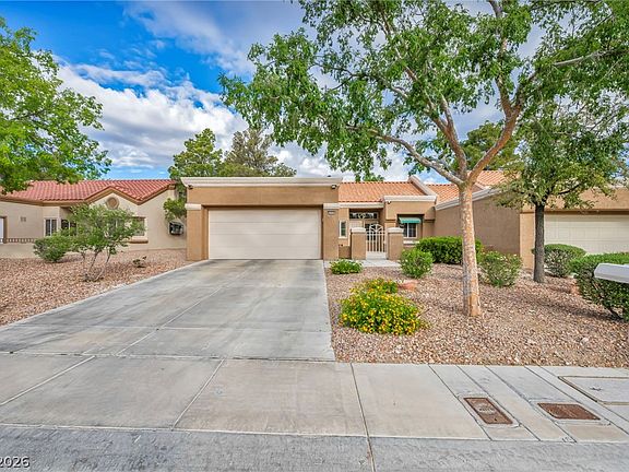 2nd image of 2725 Sungold Dr