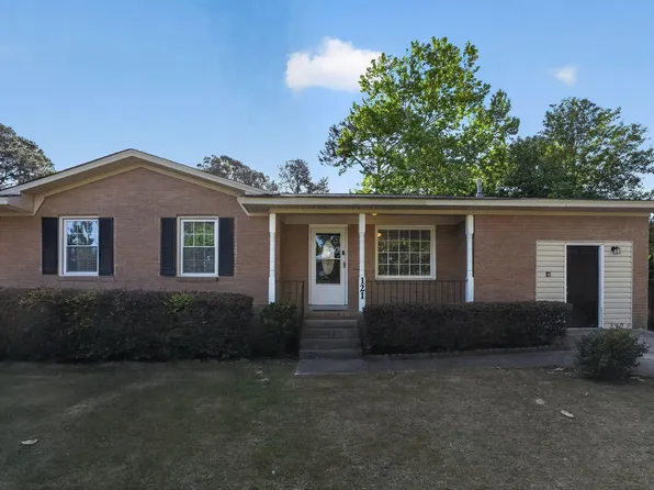 121 Moone Cross Dr, Columbia, SC 29209