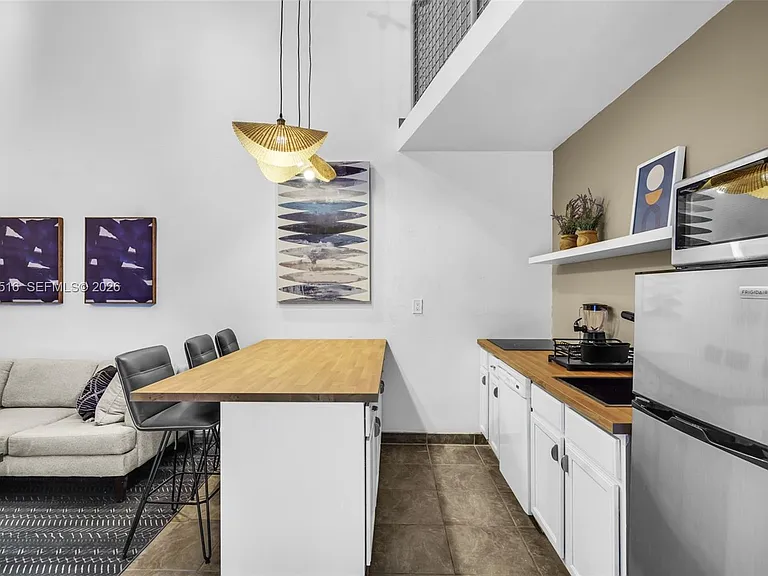 3225 SW 58th Ave #BACK — Photo 3
