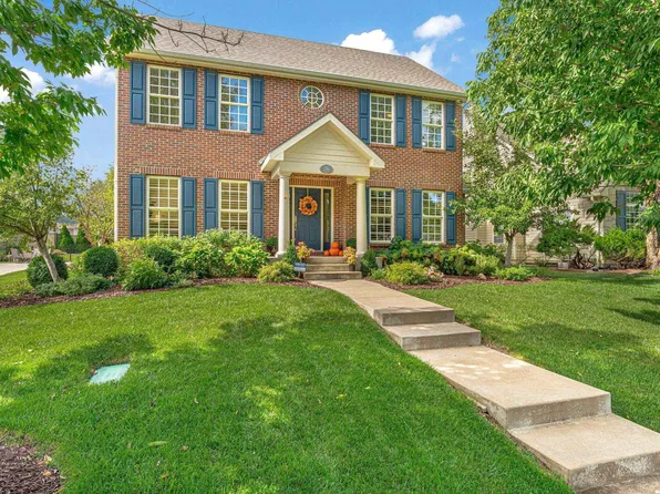 236 Earhart Cir, Lawrence, KS 66049