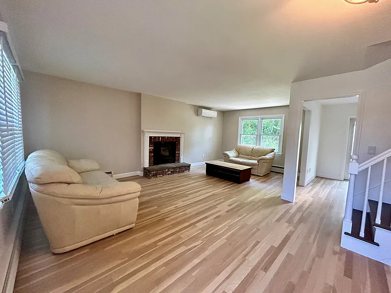 42 Westminster St — Photo 7