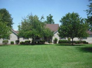 450 Buckner Ridge Ln, Madisonville, KY 42431