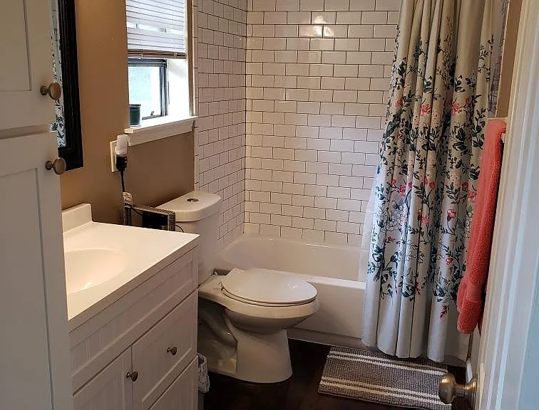 2402 Sycamore Ave #E8 — Photo 10