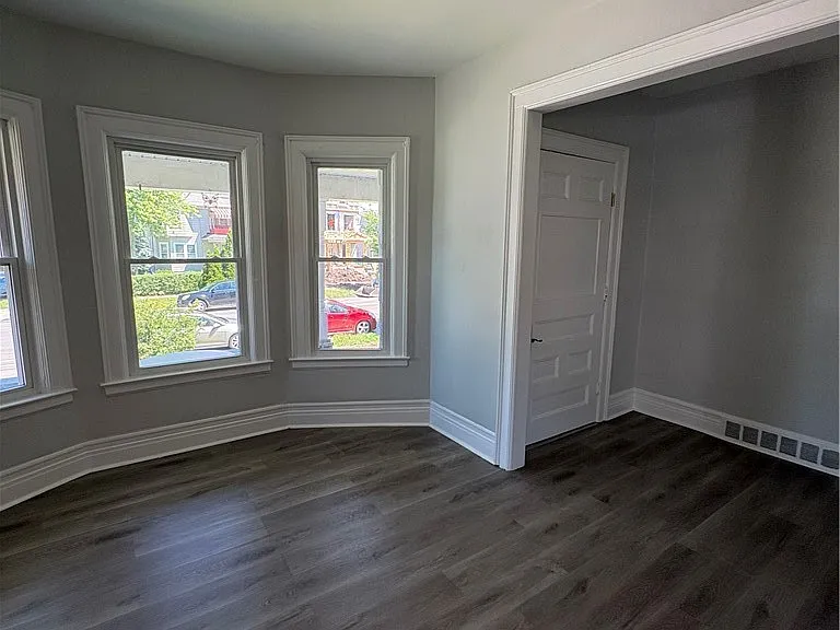 155 Lafayette Ave — Photo 5