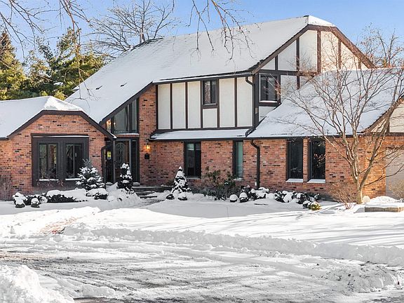 2nd image of 1030 Bishop Rd