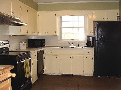 3rd image of 1506 Johnson Blvd