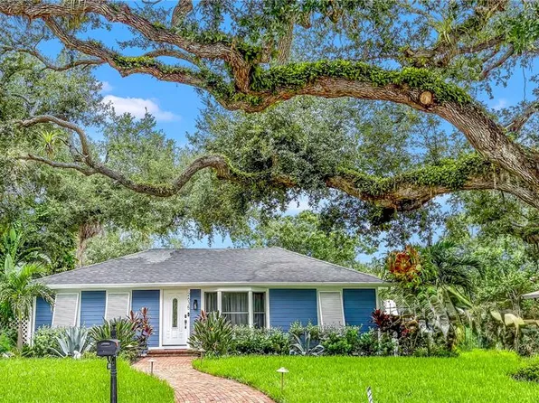 2635 HYDE PARK STREET, SARASOTA, FL 34239