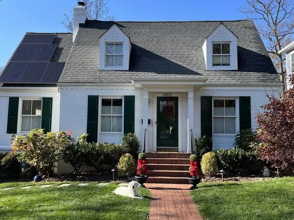 862 N Kensington St, Arlington, VA 22205