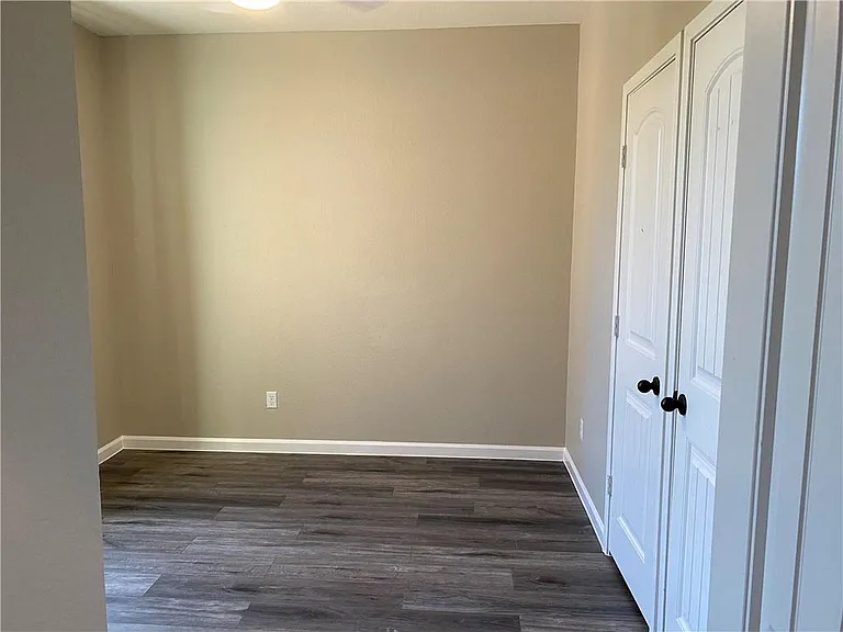 712 Estes Park — Photo 26
