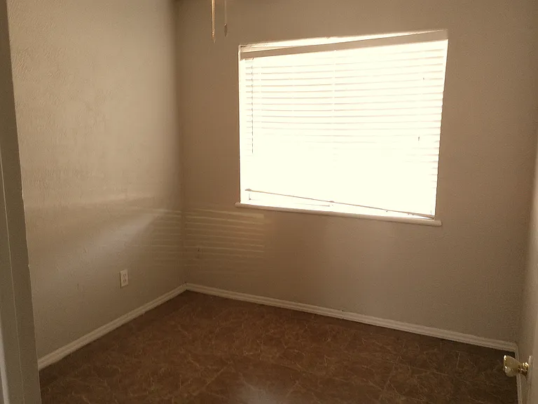 101 Woods Ave — Photo 6