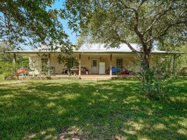 294 Lois Ln, Paige, TX 78659