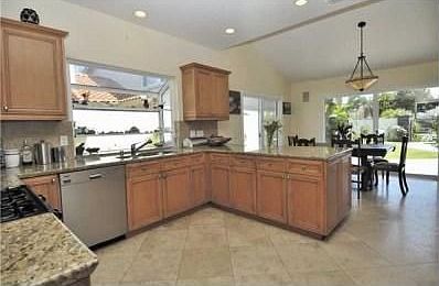5th image of 725 San Mario Dr