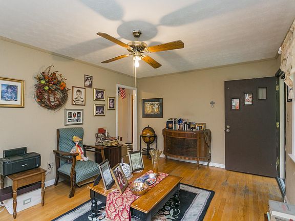 4th image of 1022 Ward Ln