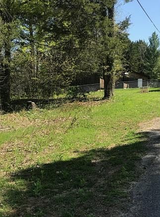 2nd image of 138 Shelby Loop