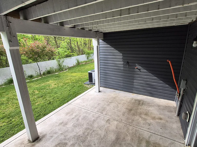 605 Alessia Ct — Photo 15