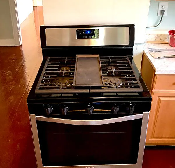 50 Pinewood Ave #2 — Photo 18