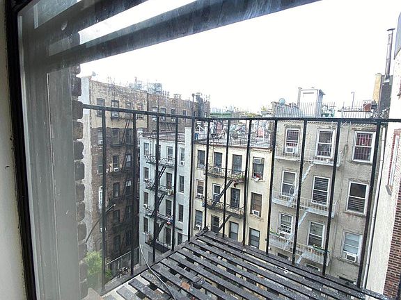 5th image of 540 E 5th St APT 20