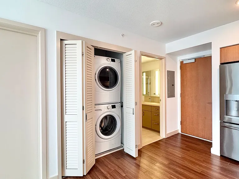 555 South St #1311 — Photo 9