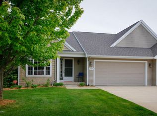 2204 Gray Oak Cv, Portage, MI 49024