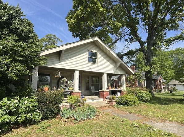 330 33rd St SW, Hickory, NC 28602