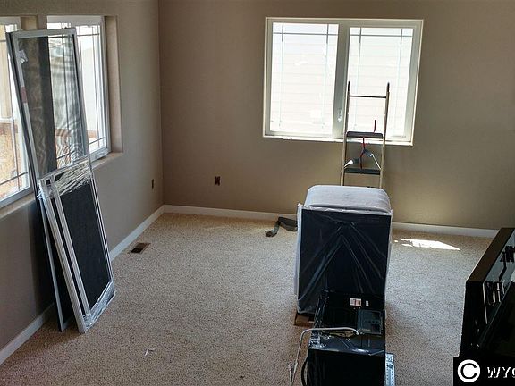 4th image of 752 Whipsaw Dr