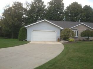 132 Timber Ridge Dr, Vassar, MI 48768