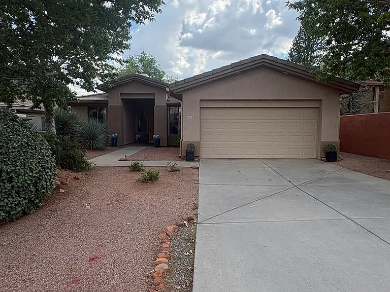110 E Bighorn Ct — Photo 22