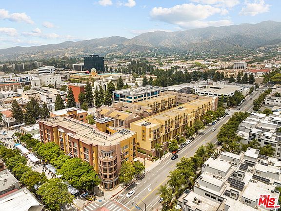 4th image of 201 E Angeleno Ave Unit 113