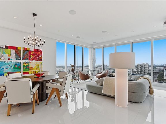 3rd image of 100 Lincoln Rd #Penthouse 10