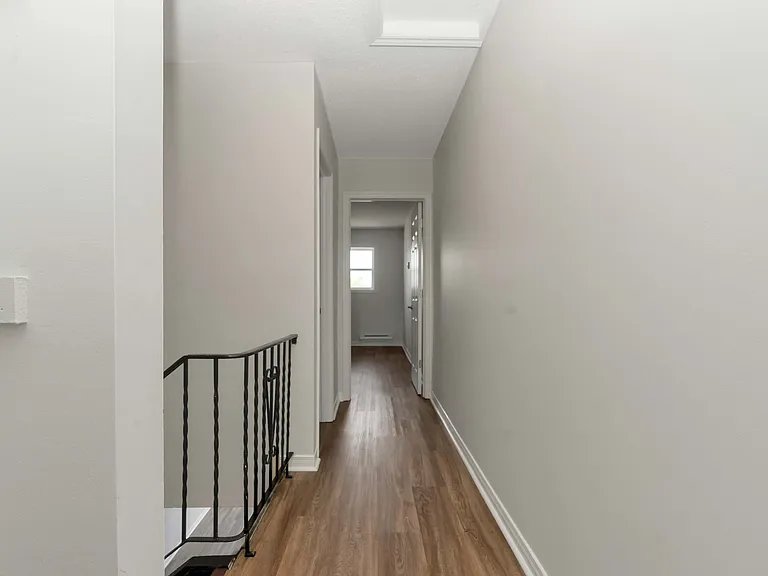 12 Colborne St E #206 — Photo 11