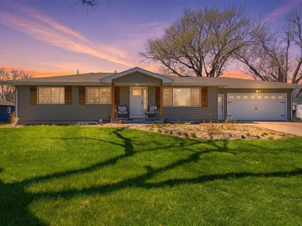 263 Larick Dr, Marion, IA 52302