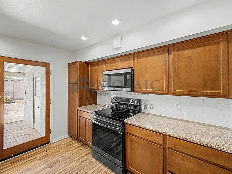 3333 E Medlock Dr — Photo 15