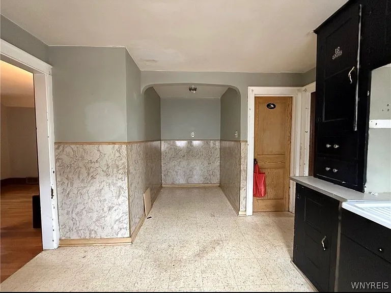 733 Lasalle Ave #2 — Photo 3