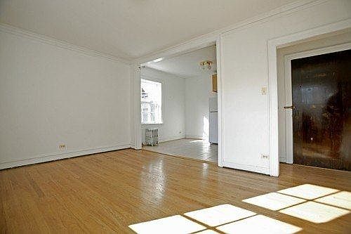 2nd image of 1716 W Albion Ave APT 1G
