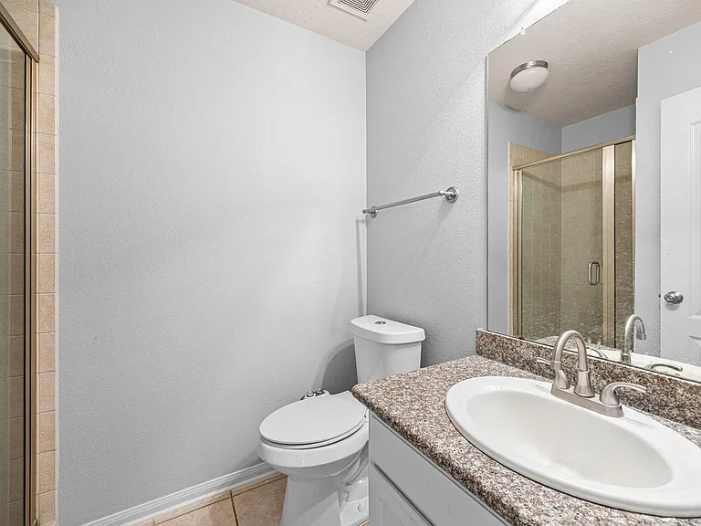 802 Floriencia St — Photo 26