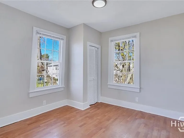 218 W Anderson St #UPPER — Photo 20