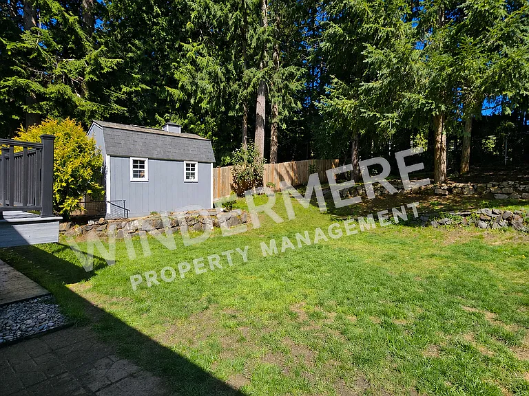 585 NW Fairwood Way — Photo 26
