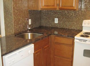 124 W King St APT 3-A, Pottstown, PA 19464