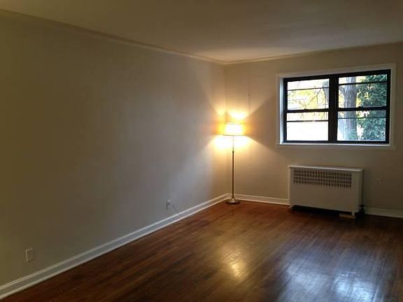 2nd image of 1 Winthrop Pl