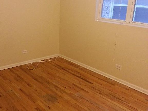 4th image of 3326 W Le Moyne St
