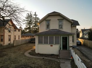 420 S Liberty St, Elgin, IL 60120