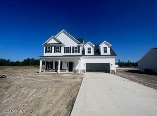 158 Uzzell Rd, Hubert, NC 28539