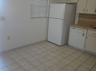 200 Berkley Road #202, Hollywood, FL 33024
