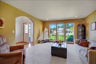 4th image of 1265 Lawrence Dr