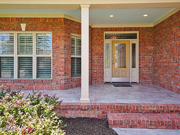 3rd image of 1321 Garden Springs Court