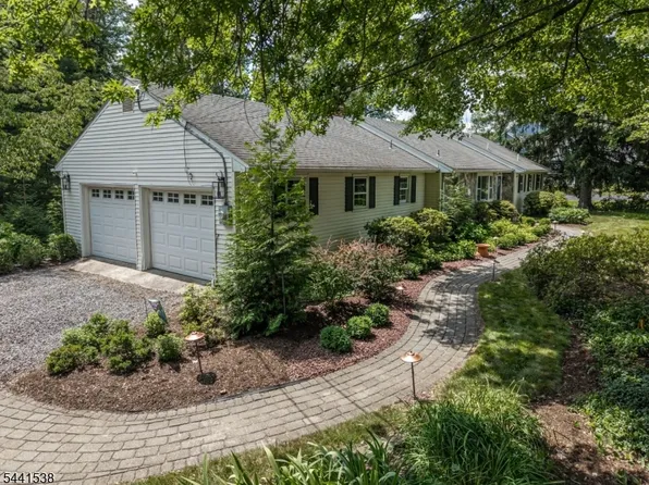653 Foothill Rd, Bridgewater Twp., NJ 08807