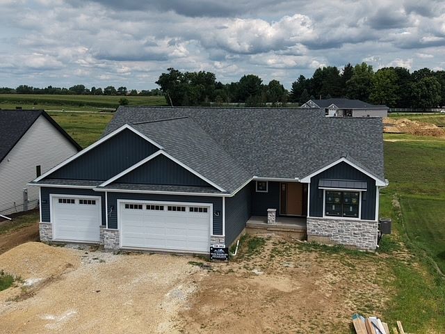 1st image of 9 Viola Dr