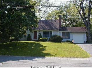 18 Litchfield Dr, Enfield, CT 06082